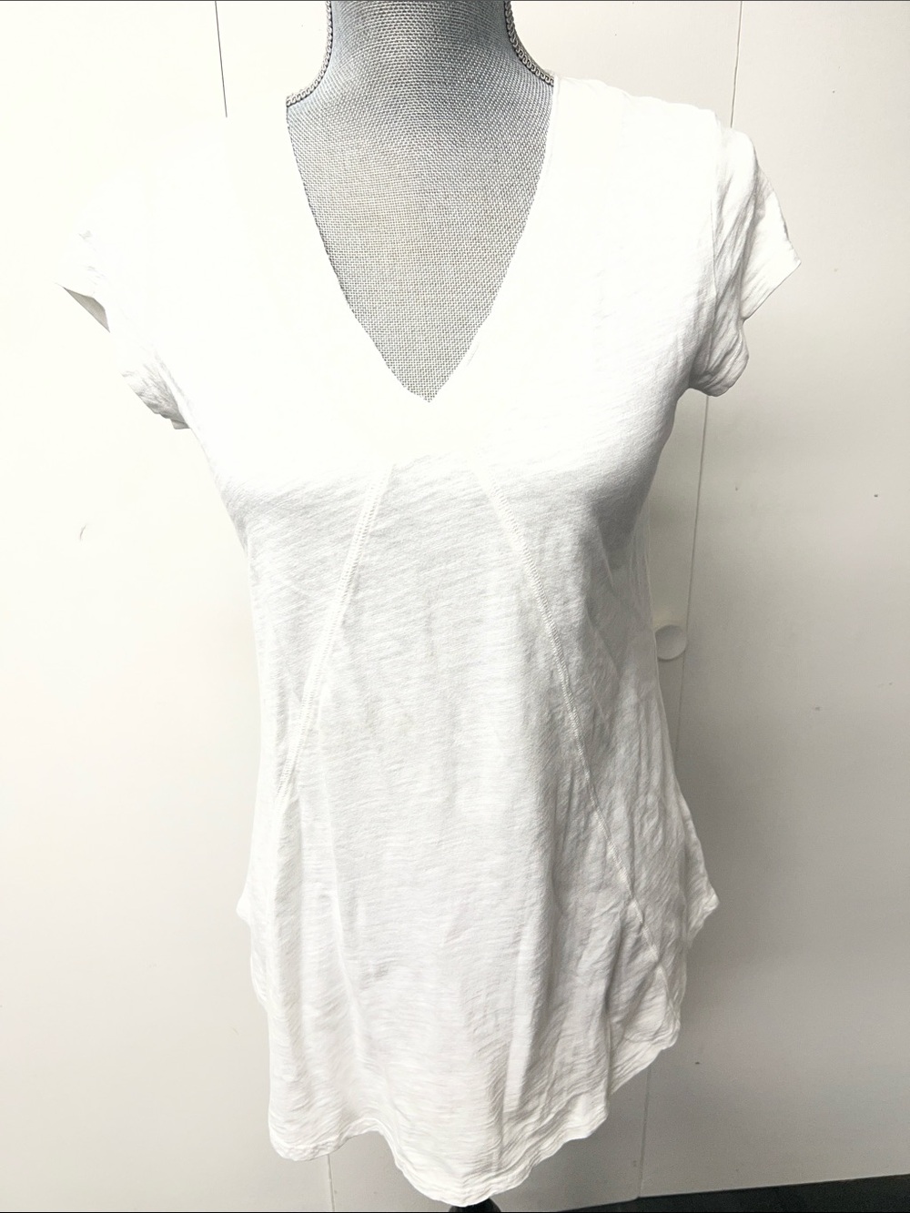 Sundance White V-Neck Short Sleeve Tee